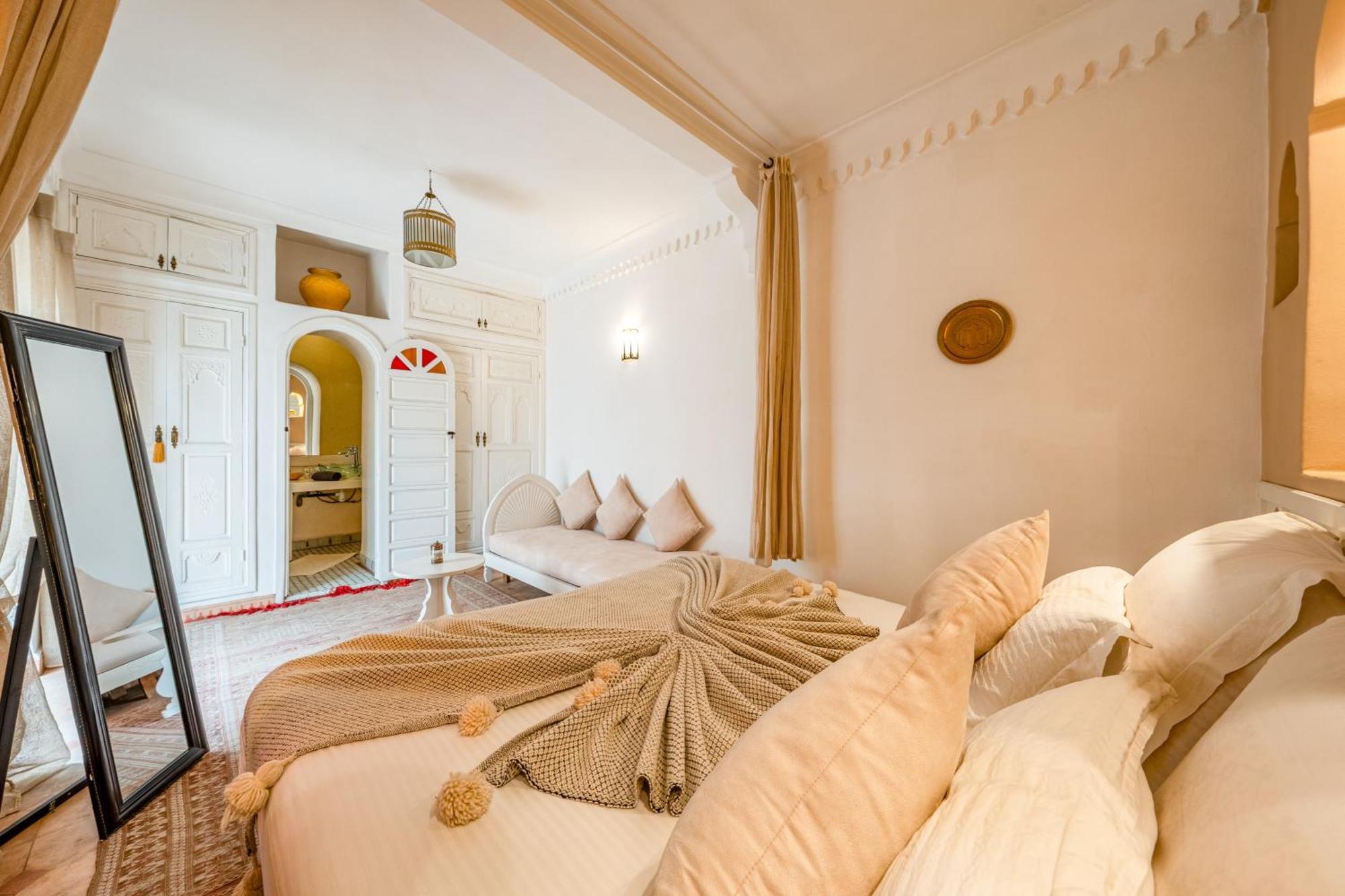 RIAD AWINATI Location Privatisée Marrakesh Extérieur photo